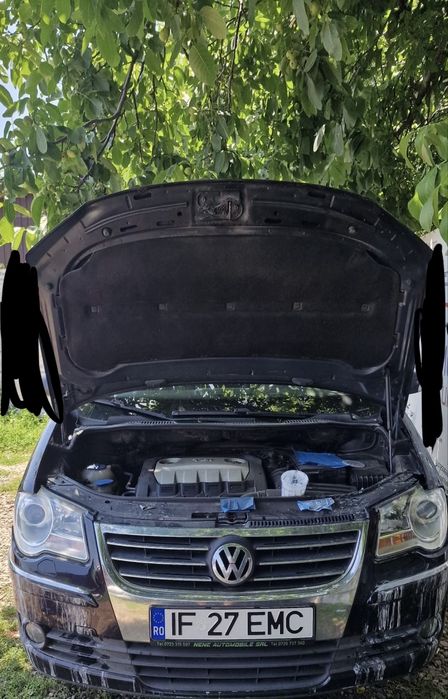 VOLKSWAGEN Touran 0 — imagine 2