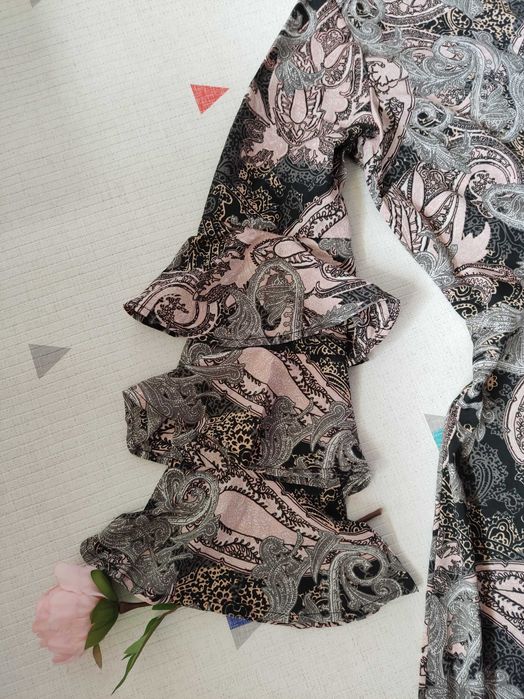 Нова рокля Influence