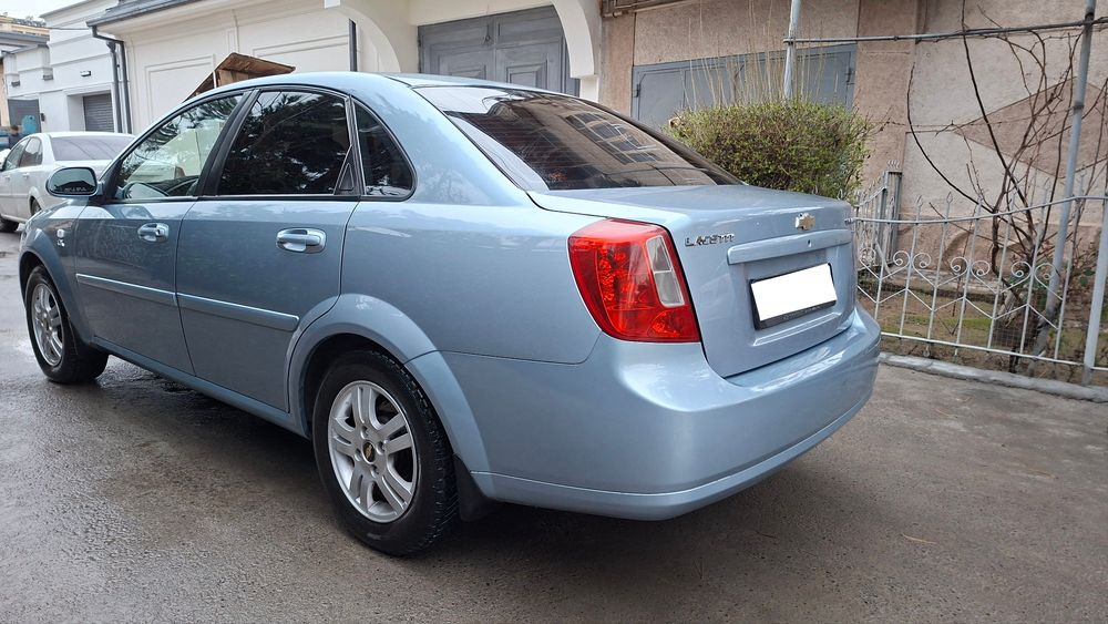 Lacetti 1.6 avtomat 2013