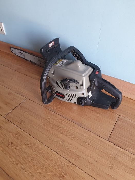 Продам Бензопила CROWN оригинал.