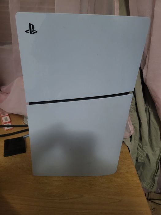 Vand PS5 nou disk