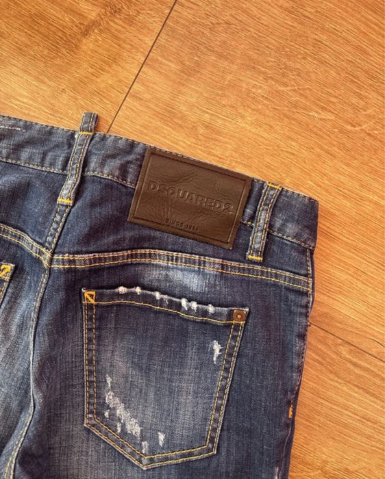 Blugi dsquared2 femei