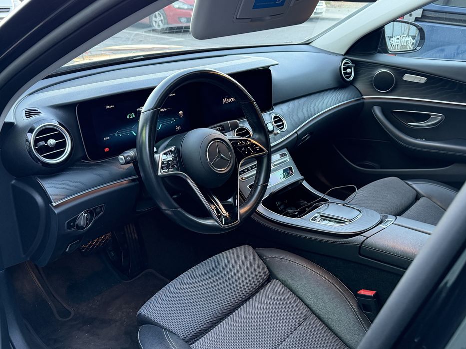 Vand Mercedes E300e plug-in hibrid 2020 luna 11