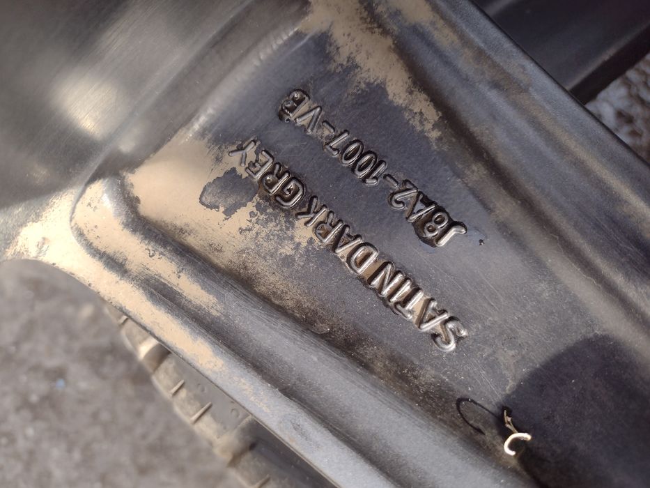 Перфектни 19-5х108 ЕТ45 8.5j Range Rover Velar