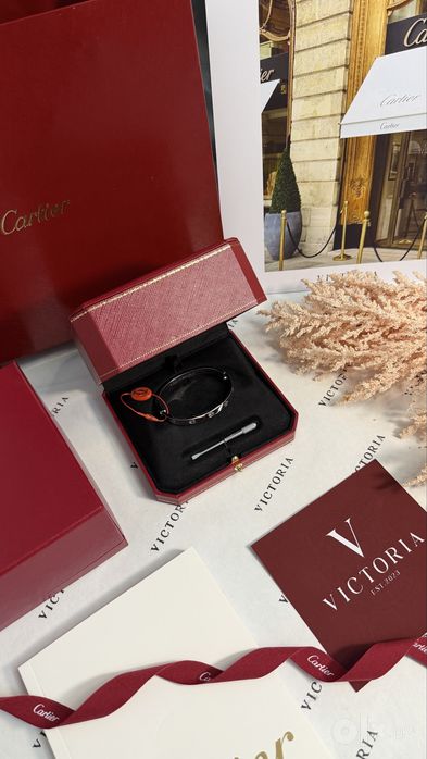 Браслет Cartier Love V-Gold