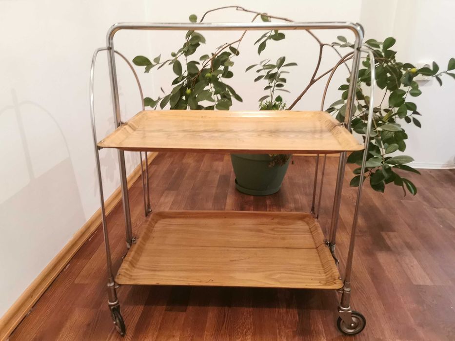 Сгъваема масичка – компактна, лека и удобна!