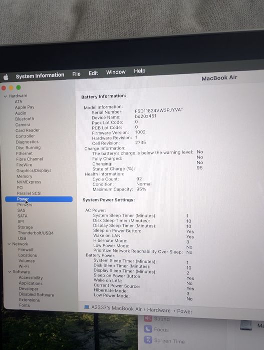 Лаптоп Macbook AIR 13 M1 2020 8GB 256GB SSD с добра батерия
