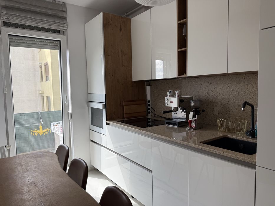 Inchiriez apartament 2 camere