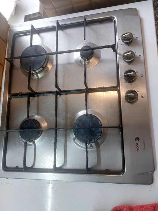 Продам газовые поверхность