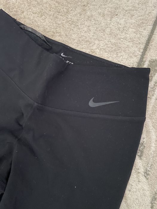 Дамски спортен клин NIKE