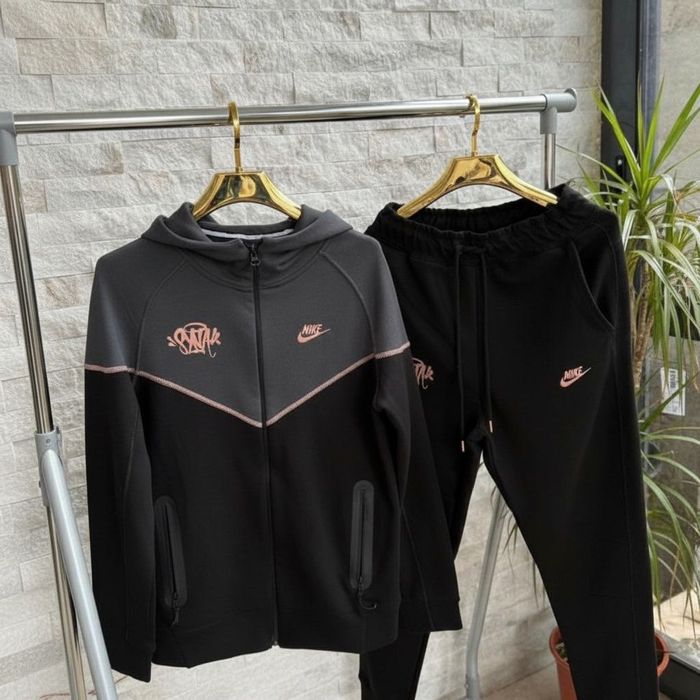 Trening Nike Tech-Syna