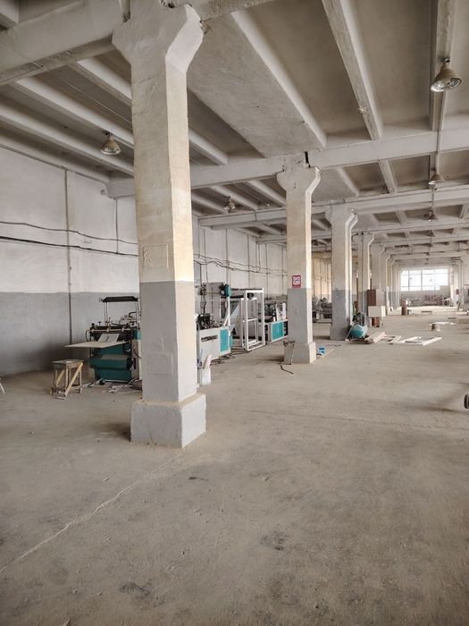 Продам базу 7 000 м2, 10 соток