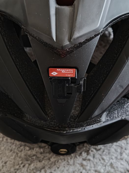 Casca de ciclism Bontrager Circuit marimea L sistem MIPS, inchidere BO