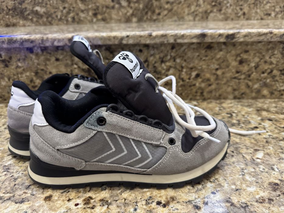 Hummel  маратонки 37 номер