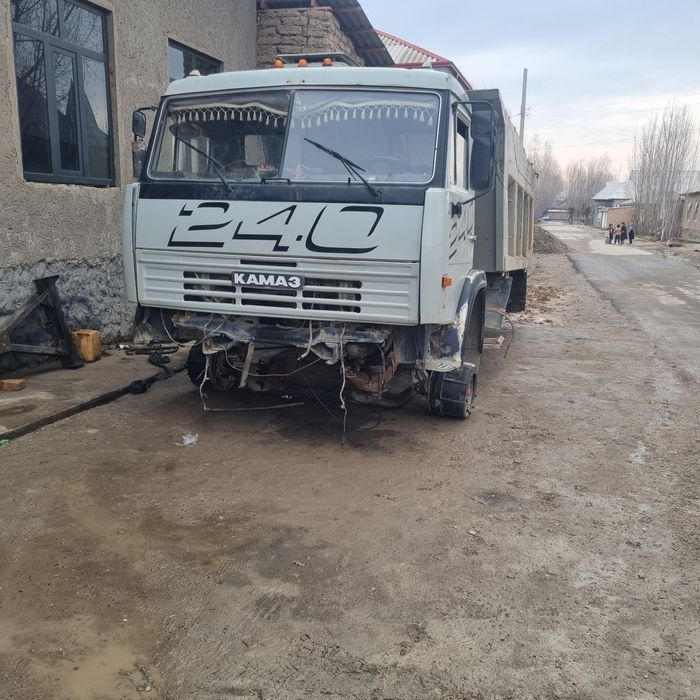 Kamaz sotiladi zapchasga