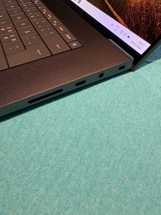 Dell PRO MAX 16 Plus 16"4K Ultra 7 265HX NVIDIA RTX PRO A1000 8GB 64/1