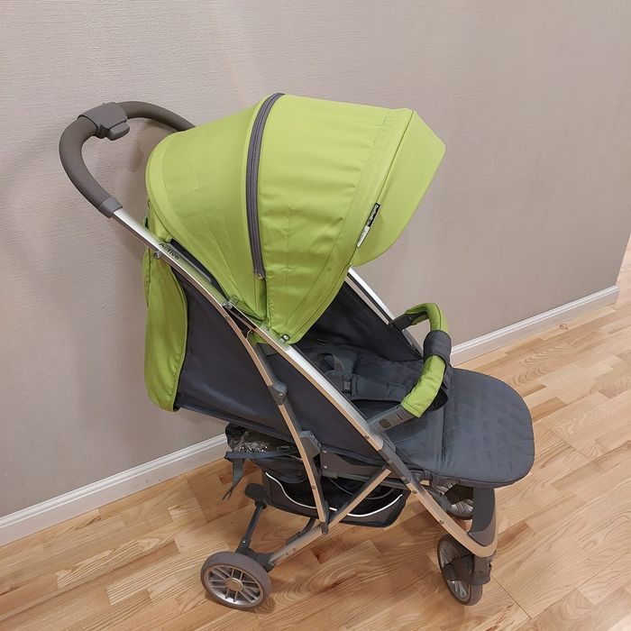 Детская прогулочная каляска