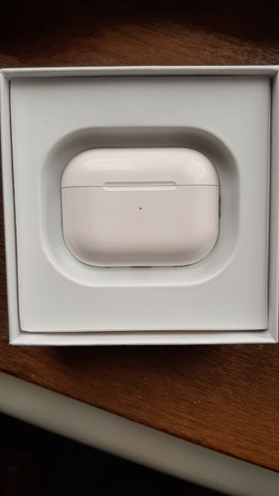 Original Airpods pro sotiladi