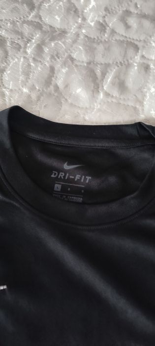 Нова мъжка тениска  NIKE ( L / XL )