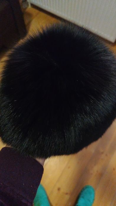 Căciula vulpe polară neagră