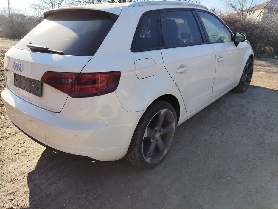 Ауди А3 8V 2.0 тди 2015 год