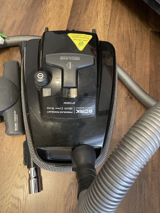 Пылесос Bork 2100W