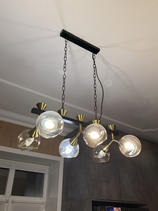 Продам люстру 6 рожков