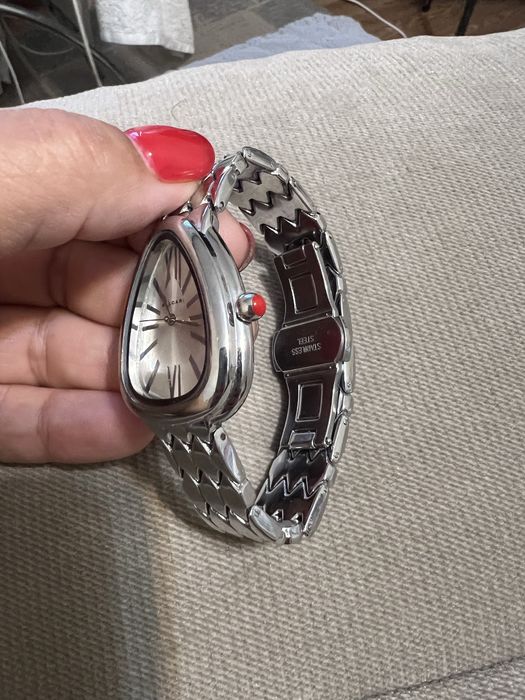 Часы женские Rado и Bvlgari