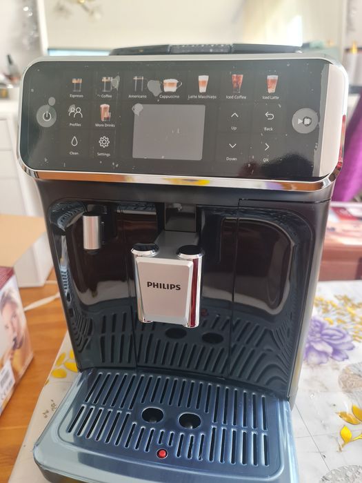 Espressor automat Philips  seria 5500