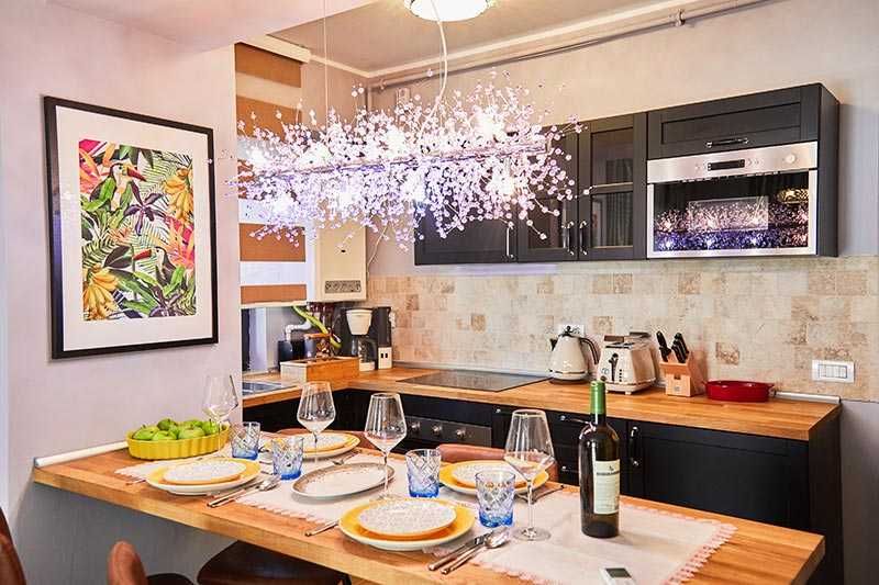 2 camere Mamaia Centru, vedere la mare, utilat complet, minim 12 luni