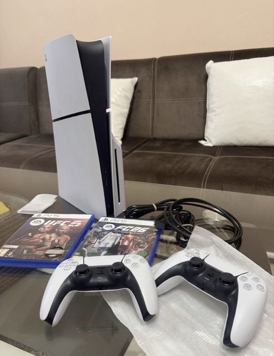 Като нов Sony PlayStation 5 Slim Disc Edition 12м Гаранция