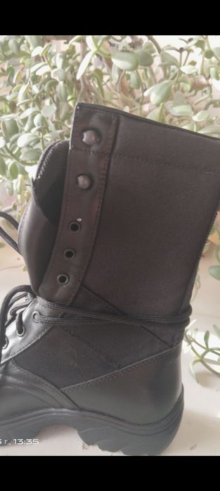 Продам осенний берцы