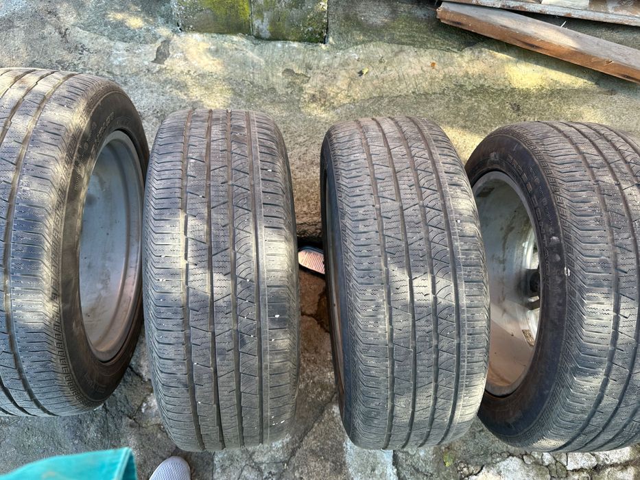 Всесезонни  Continental дот 15/23. 235 / 55 /192