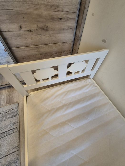 Pat copii IKEA cu protectie laterala detasabila