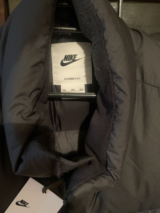 Vesta Nike storm fit