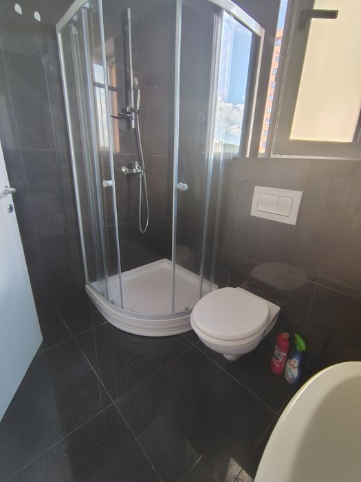 Închiriez ap 2 camere