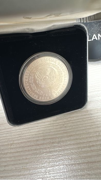 Монета серебренная