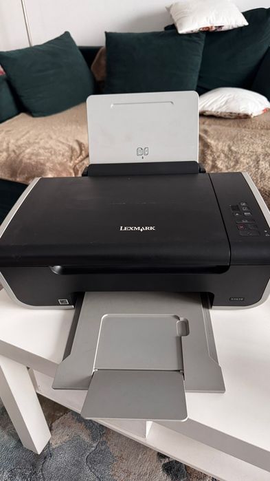 Imprimanta lexmark cu scaner
