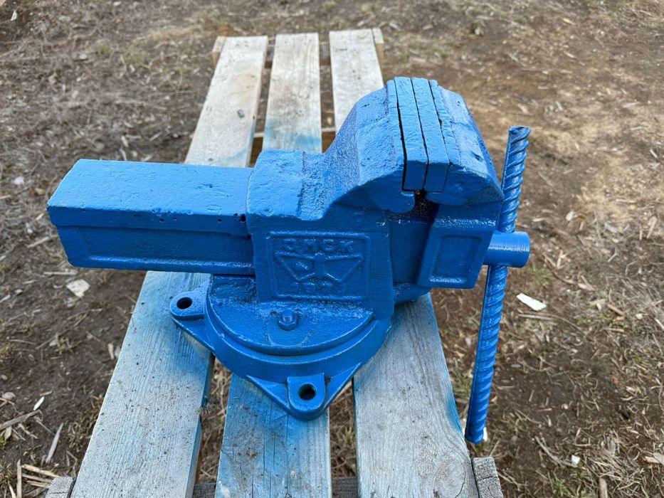 Продам тиска Болшой