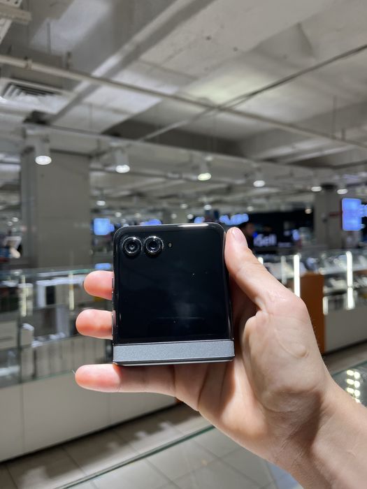 Motorolla Razr 50