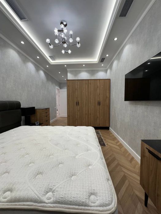 Сдаётся 2 комнатная квартира на Мирабад Авеню