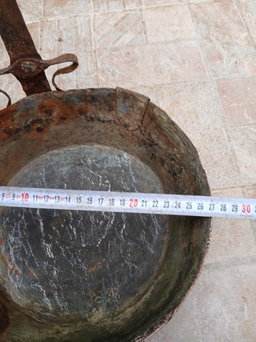 Стар меден тиган