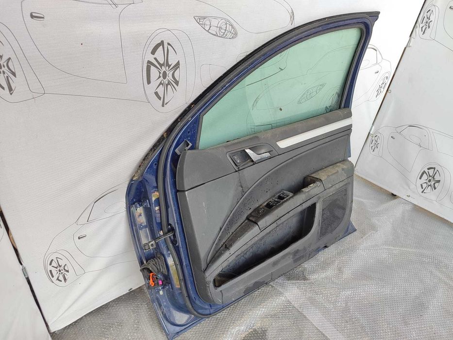 Ușă Față Dreapta Skoda Superb B6 3T Break Albastru Z5 / F5A 3T0831056 2010 / [2008-2015] / (11V)