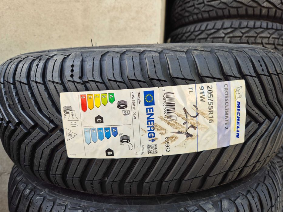 4 Anvelope M+S VARA IARNA 4Sezoane - 205/55/16 91W - Michelin CrossClimate 2 - NOI - DOT 4824 !