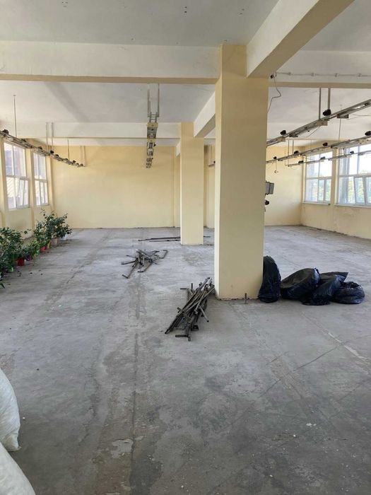 Продава се Промишлена сграда в Русе, Родина 1 - 545 кв.м за 663 €/кв.м - Снимка #1