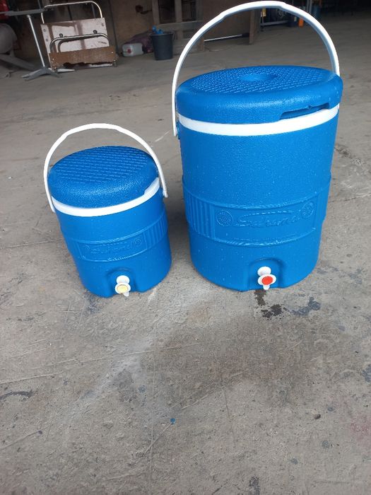 Термос пластиковыей