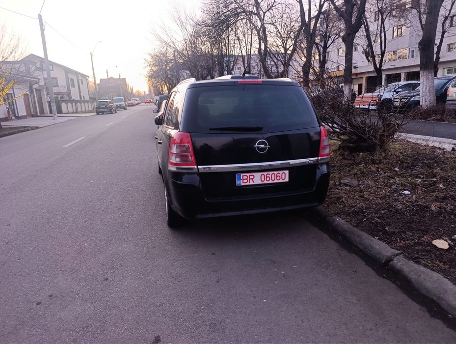 Vand opel zafira 2010!