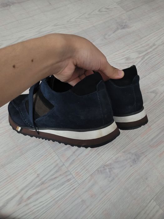 Кроссовки 41 почти новые(2 недели)