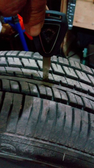 Гуми летни с джанти на Форд 13цола