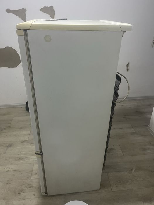 Холодильник в хорошем состояни